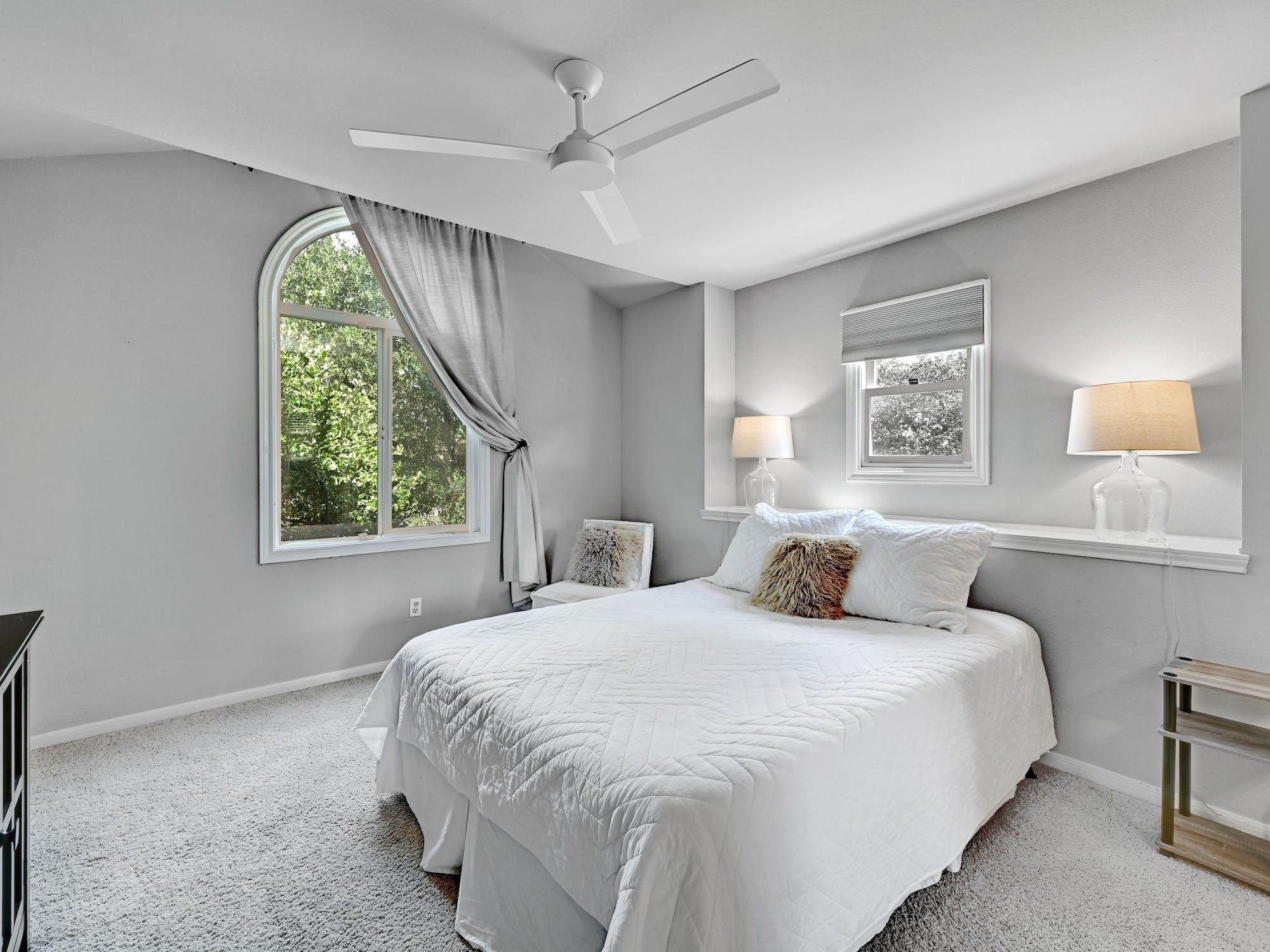 6010 Long Champ CT #110