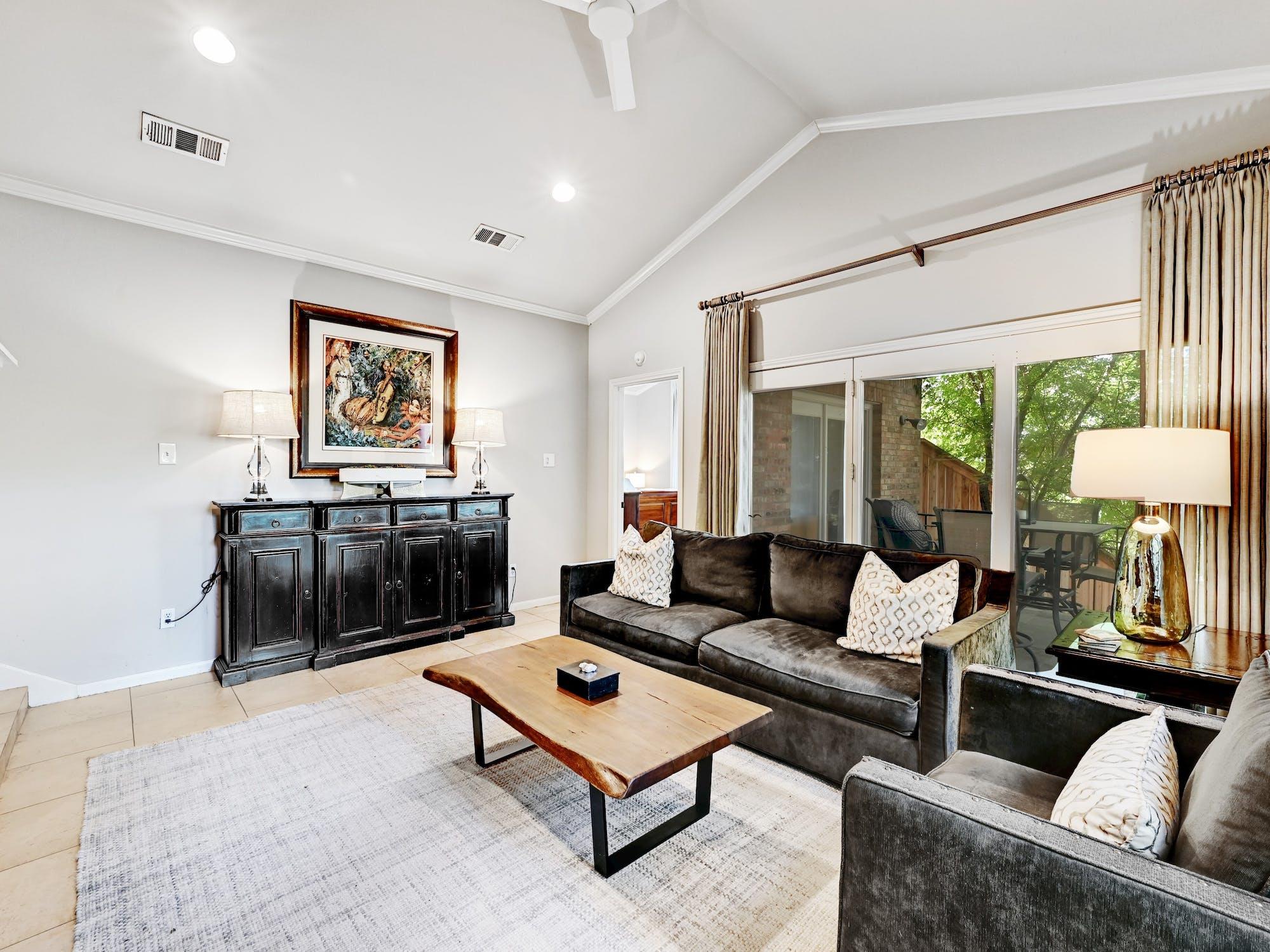 6010 Long Champ CT #110