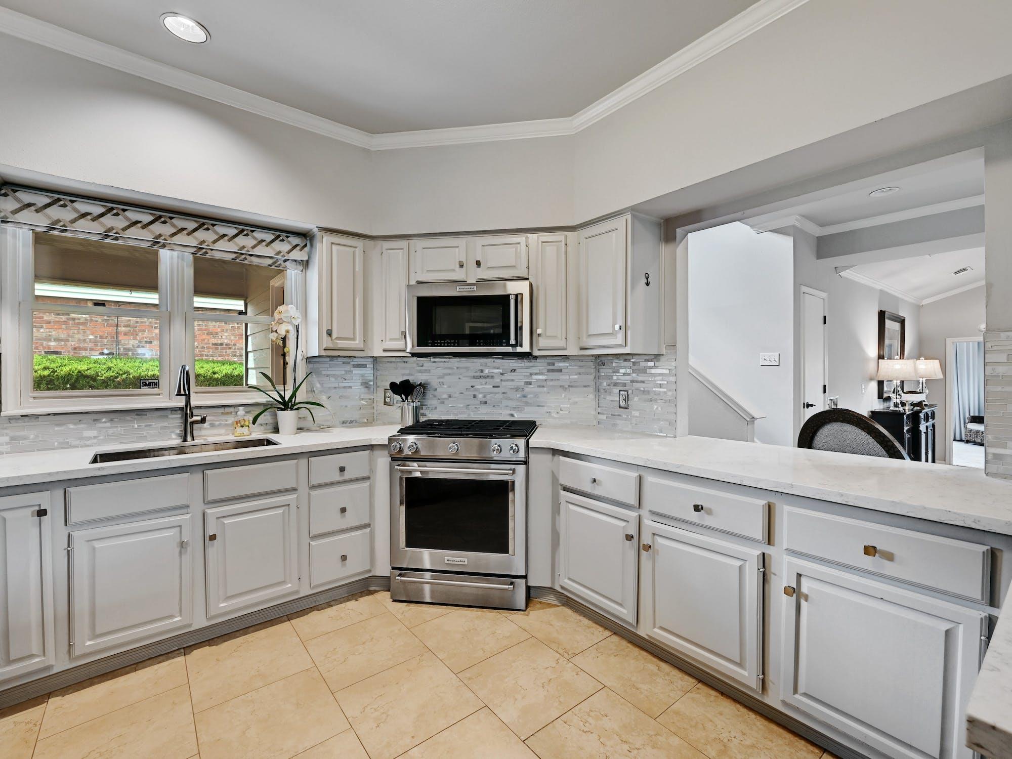 6010 Long Champ CT #110