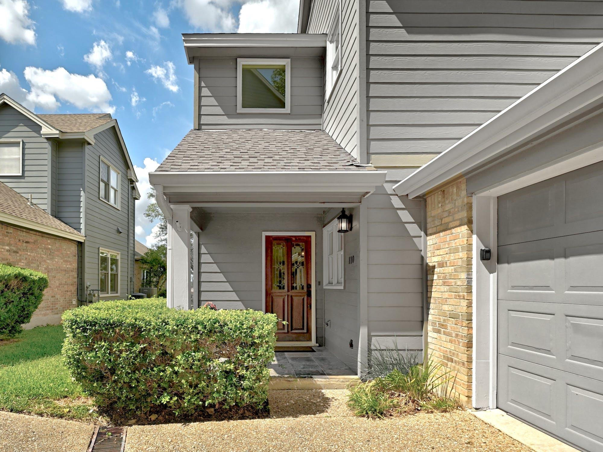 6010 Long Champ CT #110