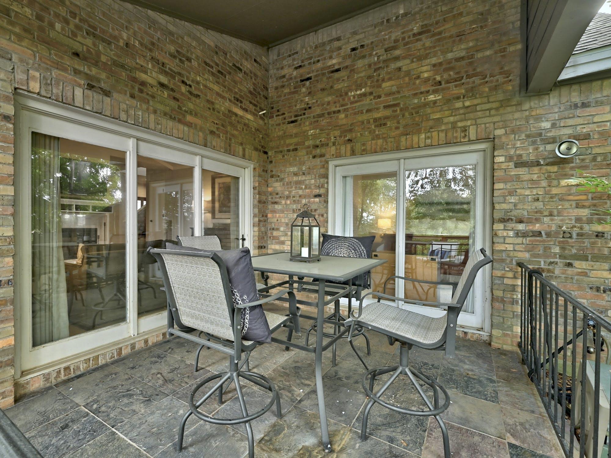 6010 Long Champ CT #110