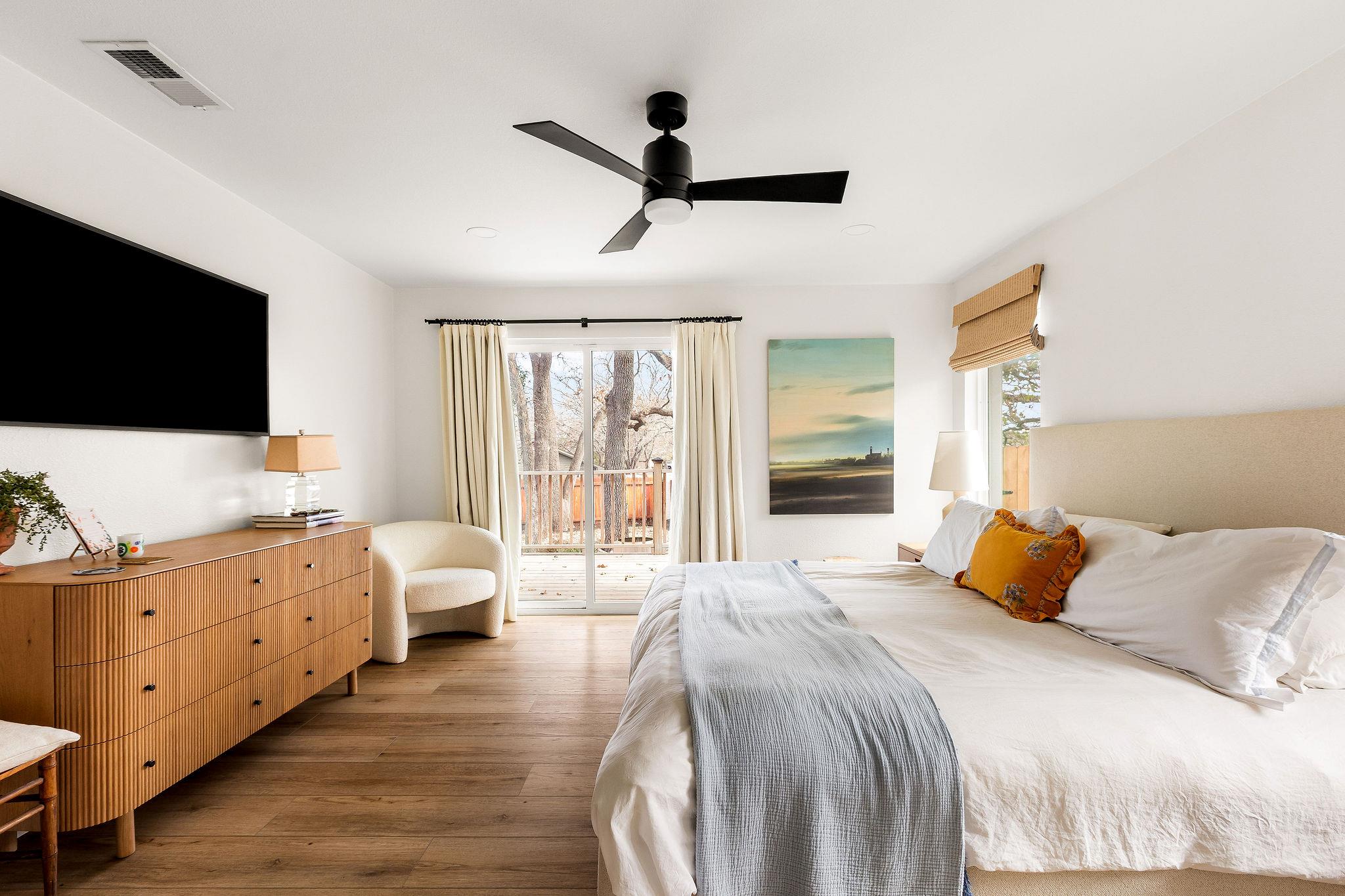 4701 Travis Country CIR