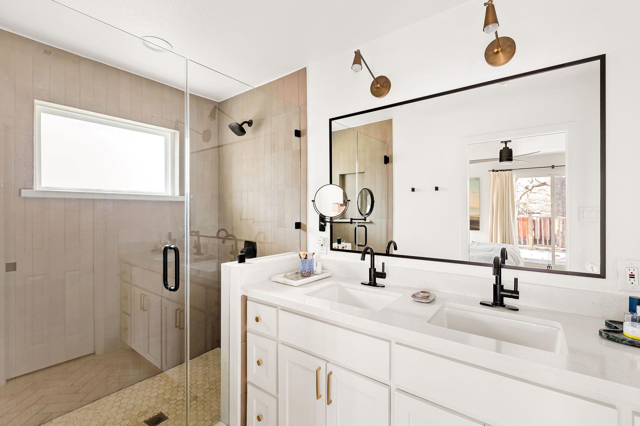 4701 Travis Country CIR