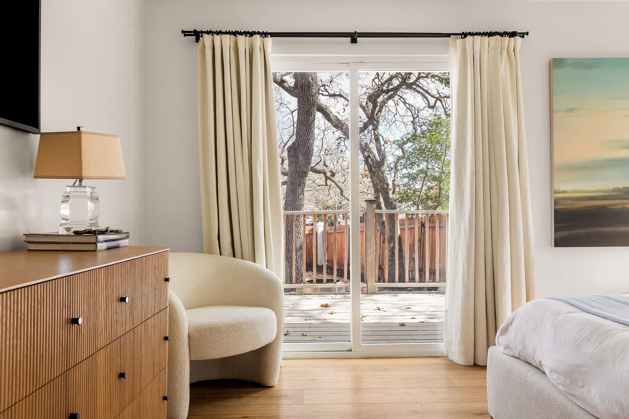 4701 Travis Country CIR