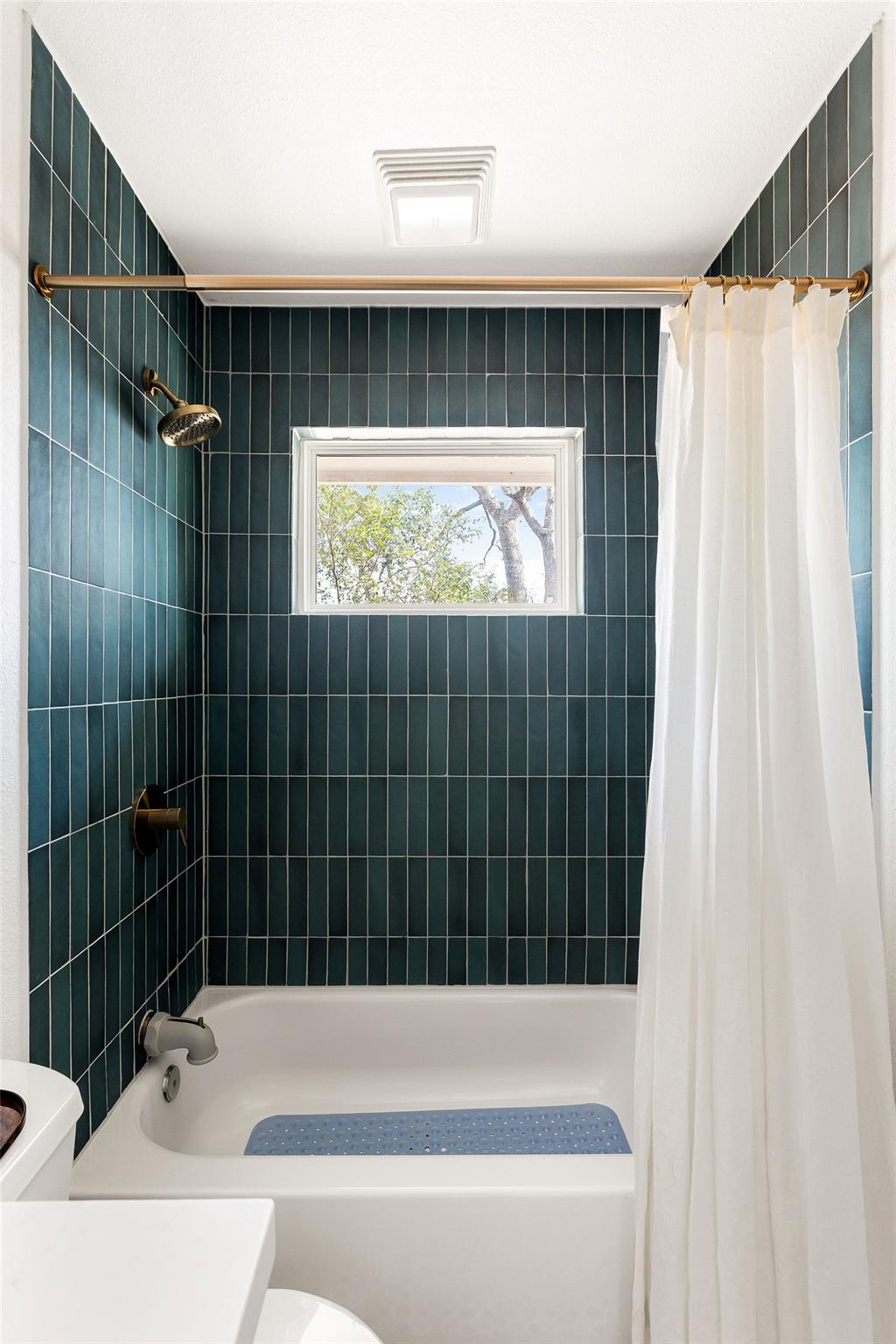 4701 Travis Country CIR