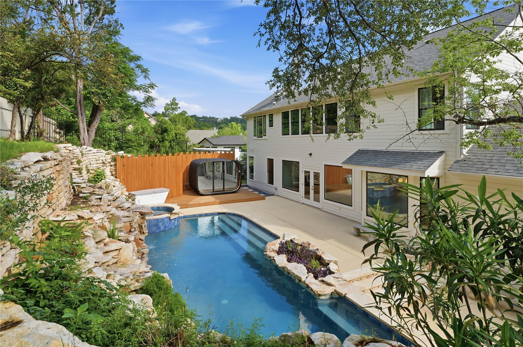 6300 Bon Terra DR