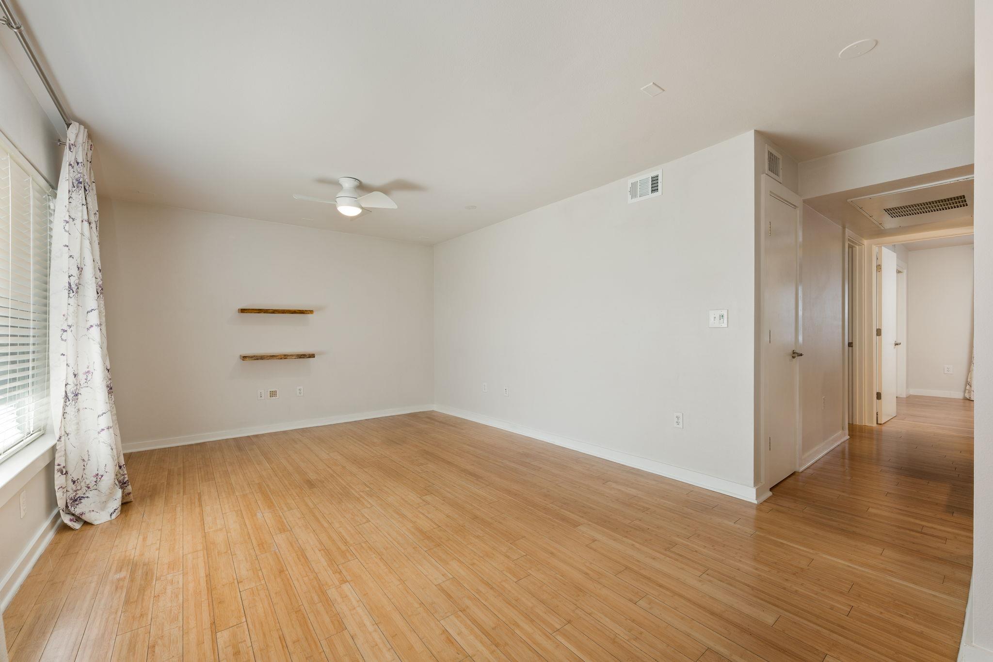 2200 Dickson DR # 119