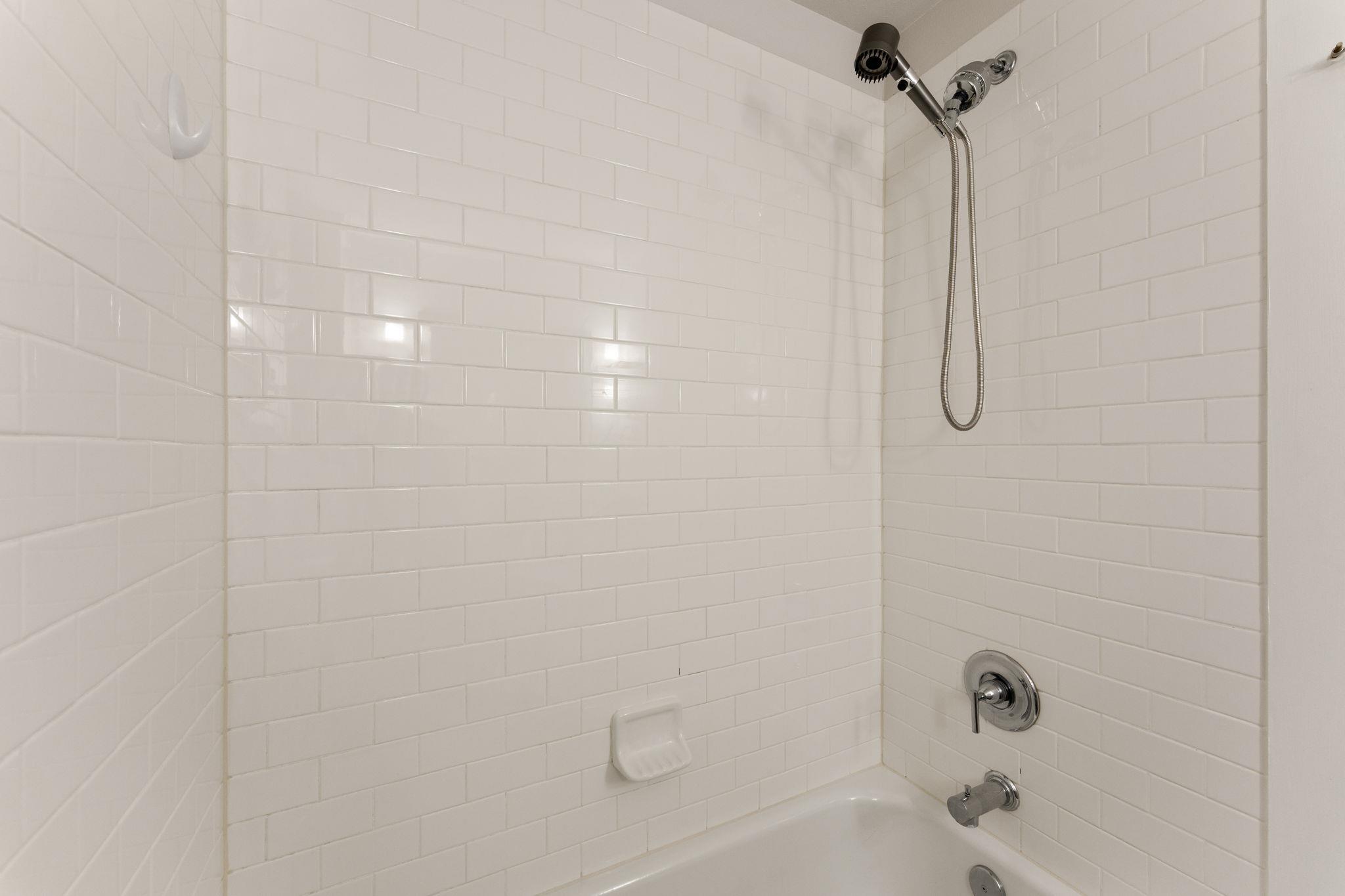 2200 Dickson DR # 119