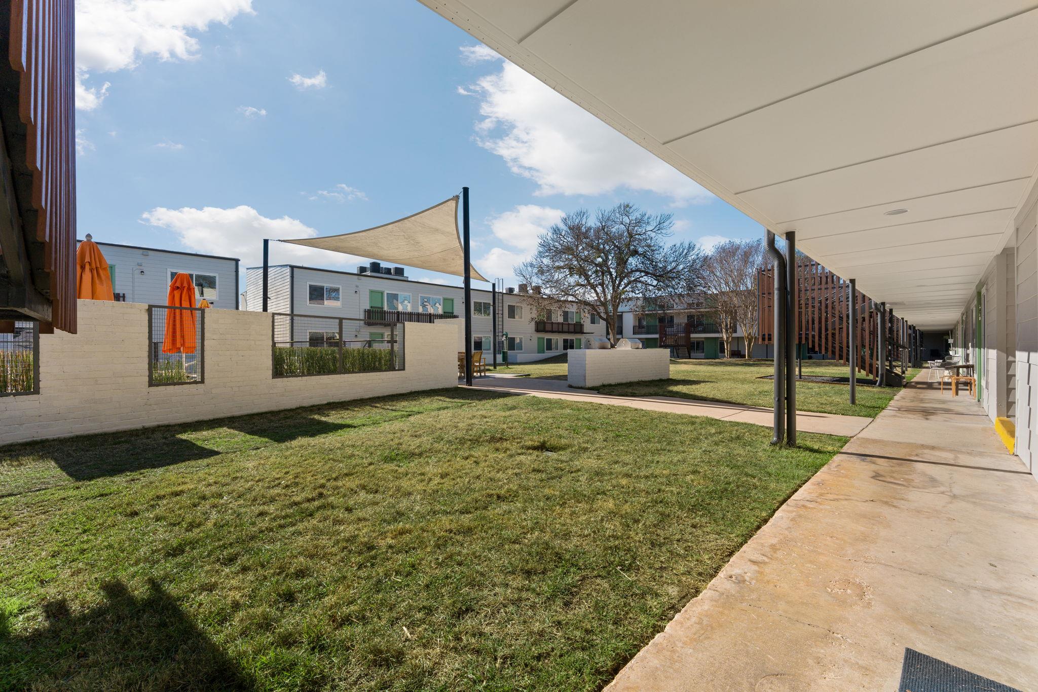 2200 Dickson DR # 119