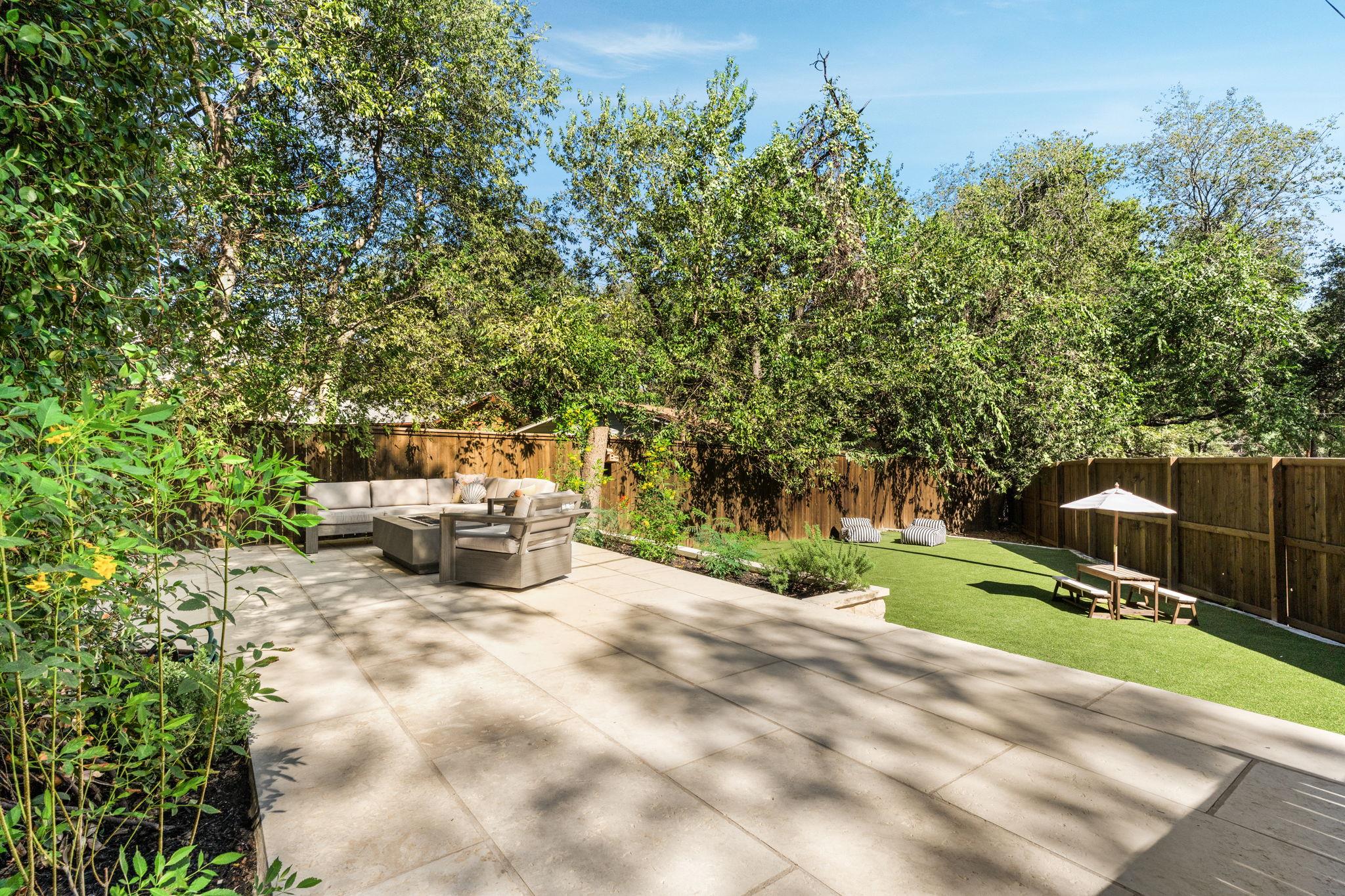 2324 Kinney RD