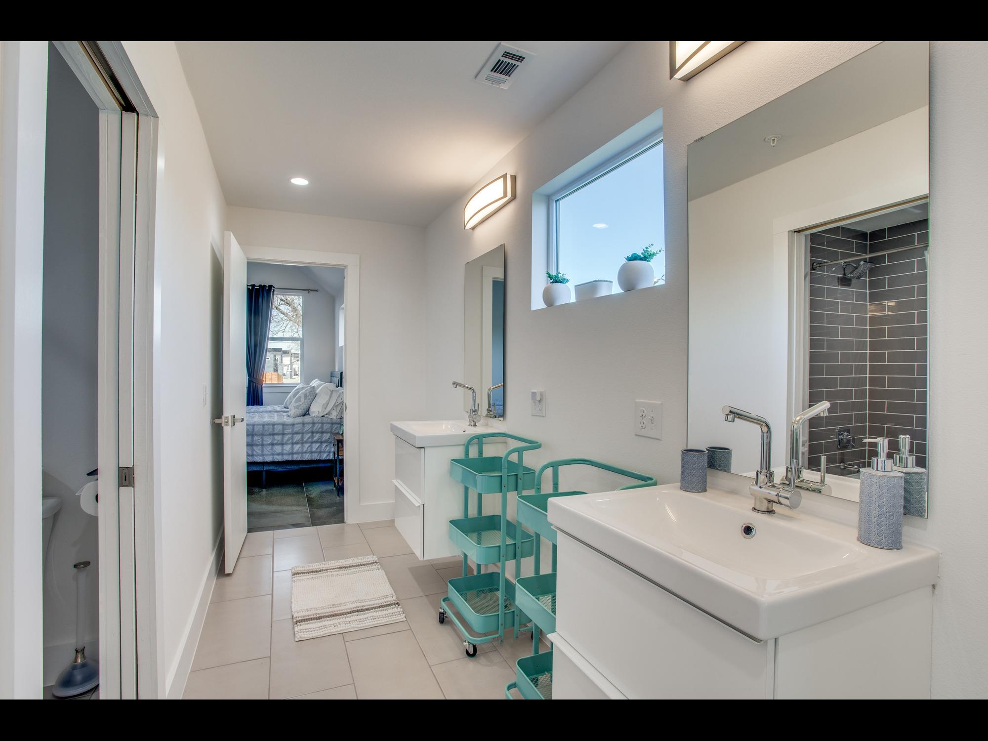 3409 Pennsylvania Ave #2