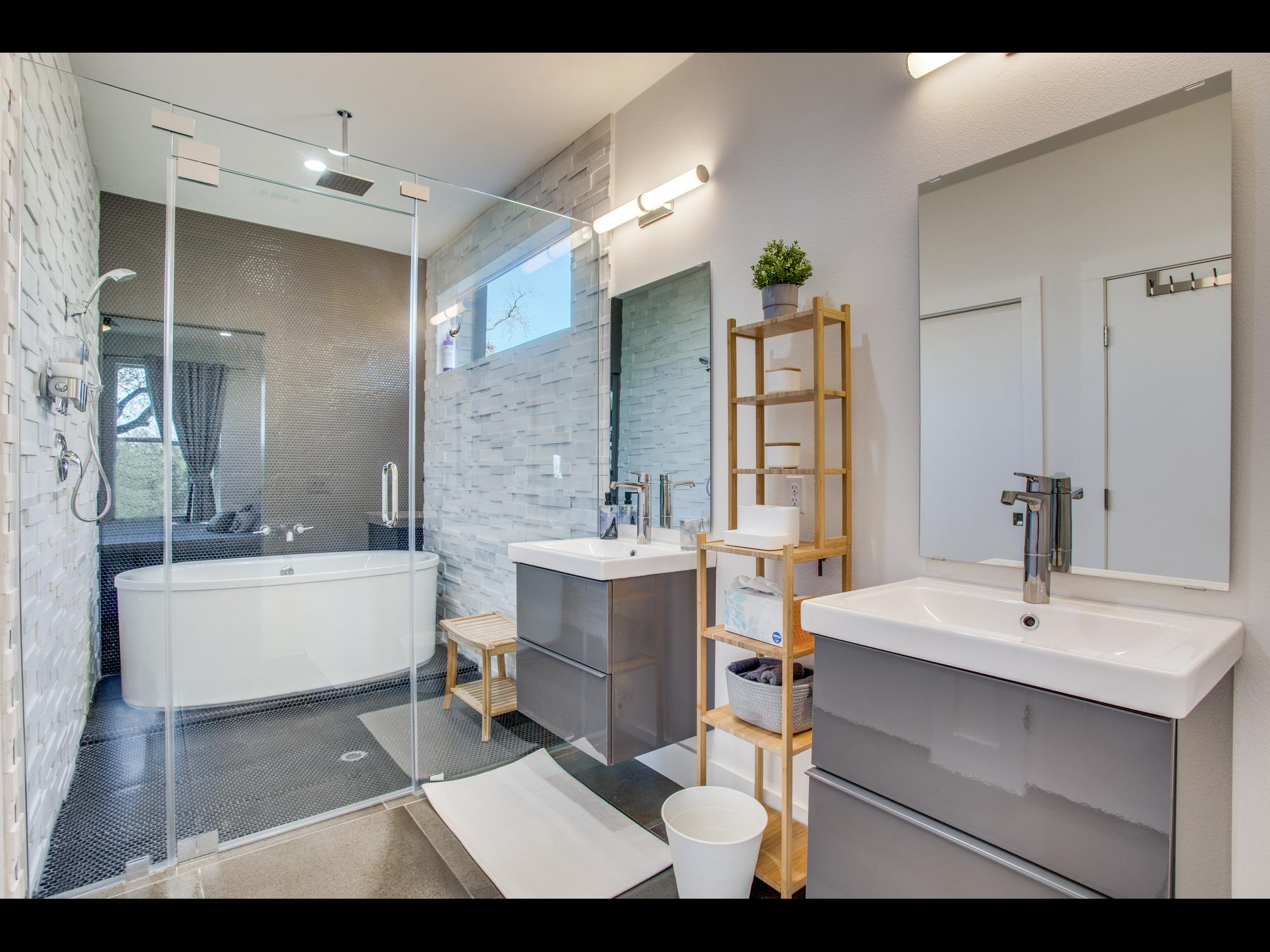 3409 Pennsylvania Ave #2