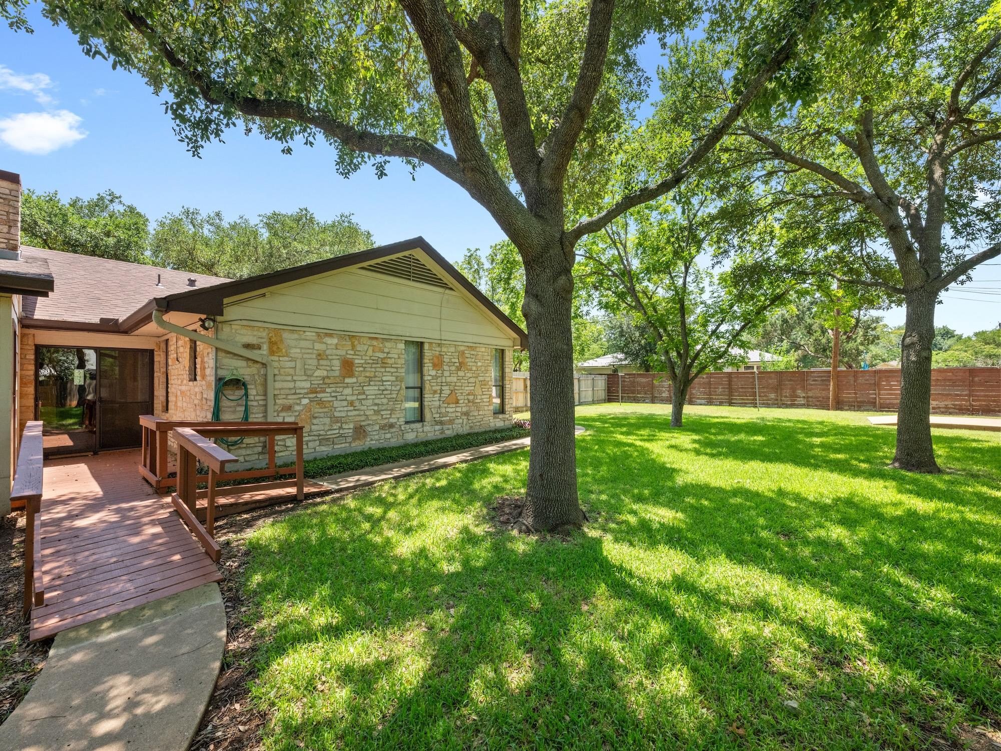 3606 Spotted Horse TRL