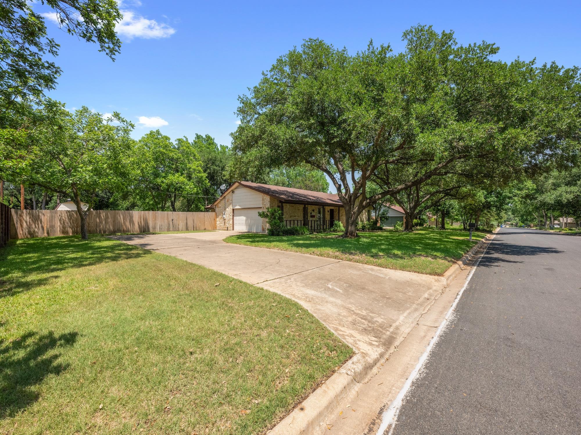 3606 Spotted Horse TRL