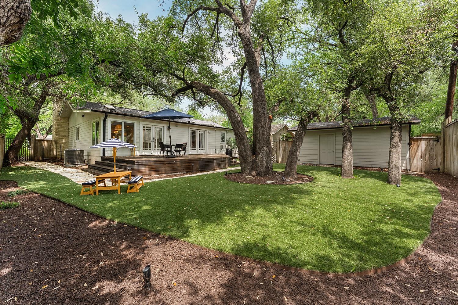 2005 Bowman Ave