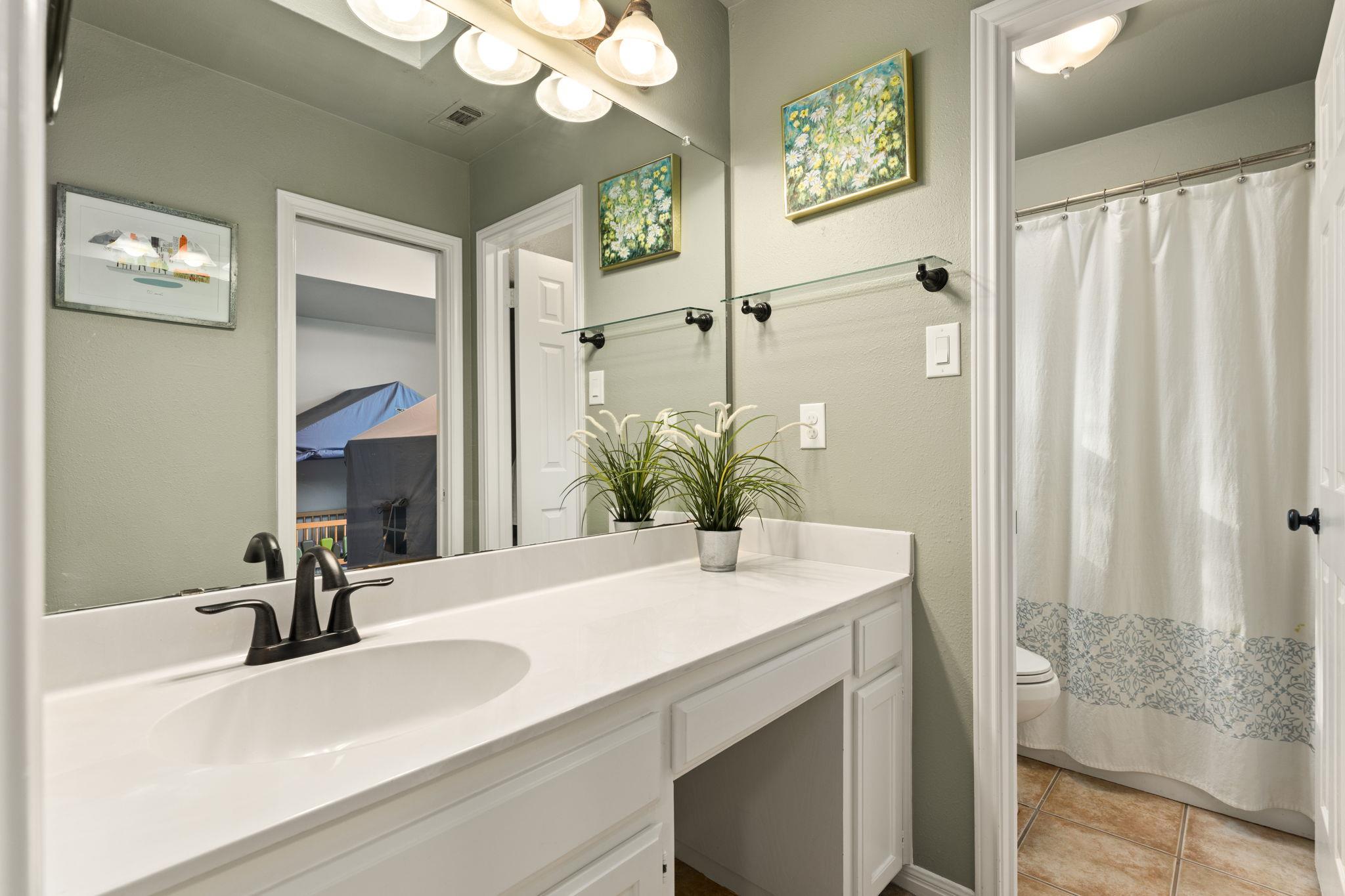 6711 Lakewood Point CV