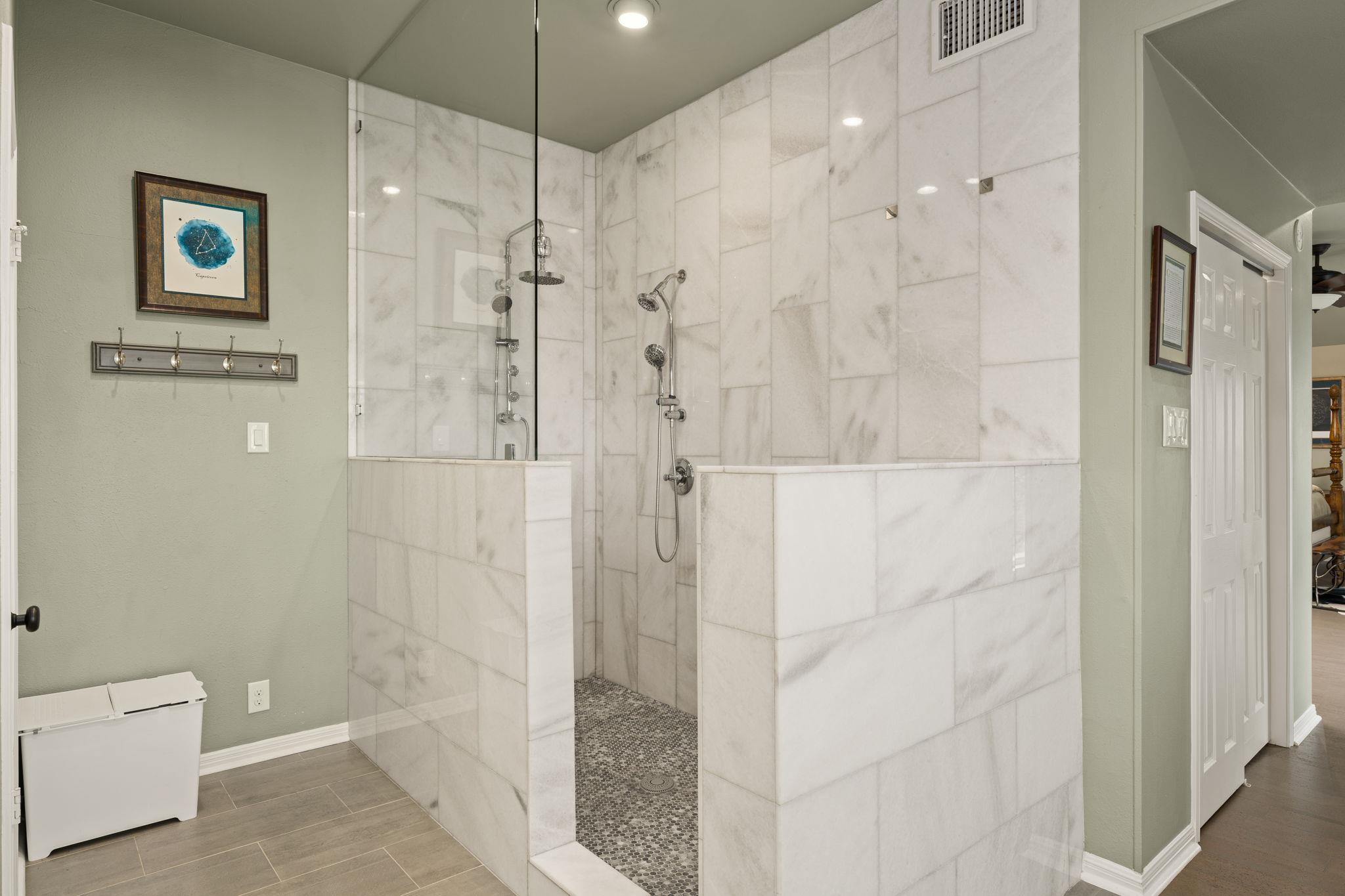 6711 Lakewood Point CV