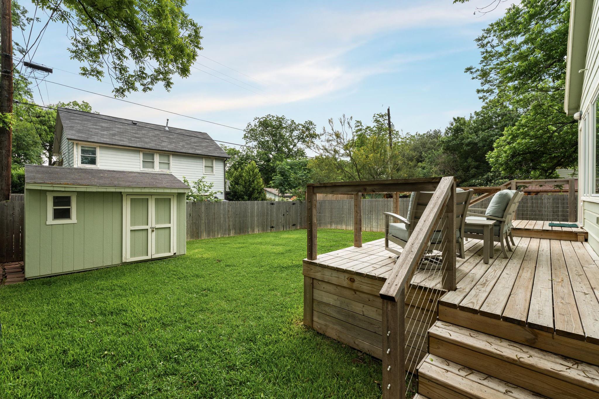 4413 Bellvue AVE
