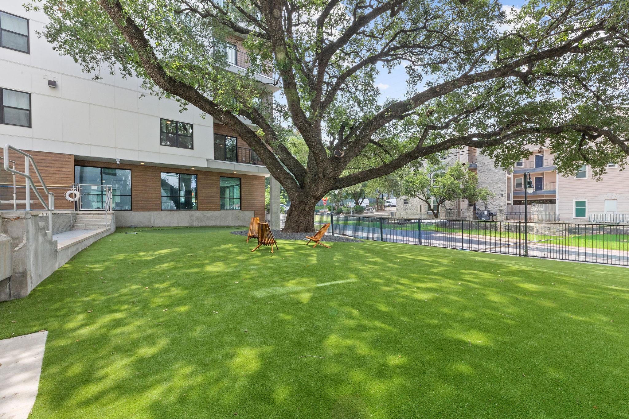2500 Longview ST #202