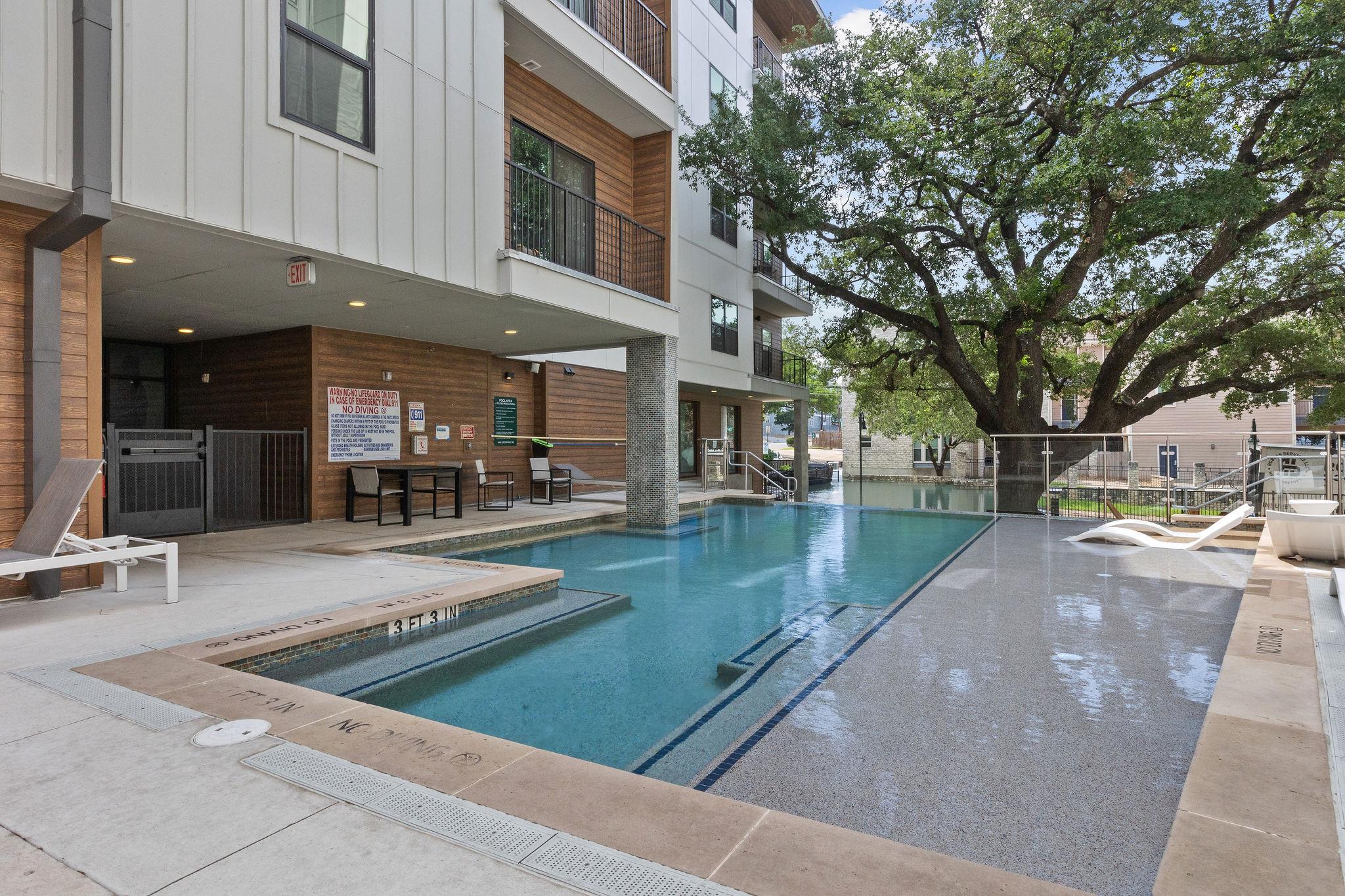 2500 Longview ST #202