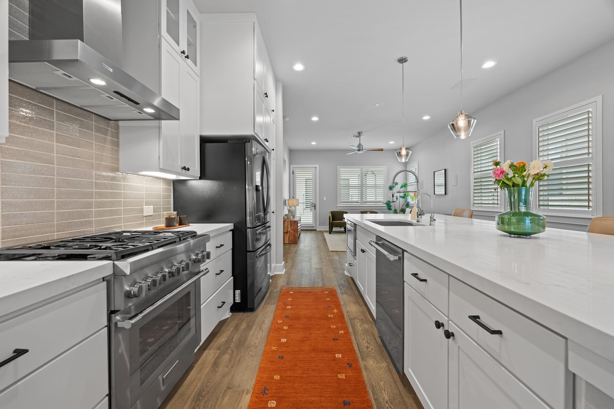 4515 Unity CIR