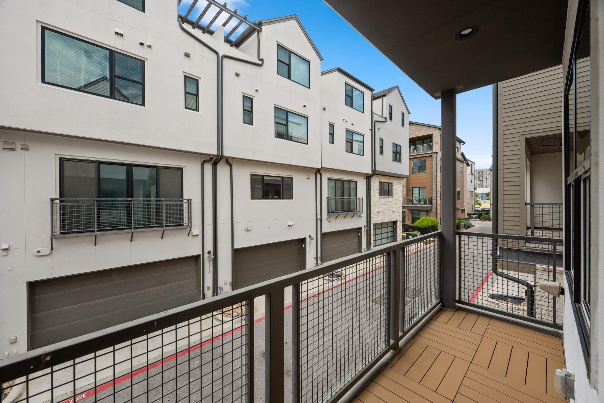 4515 Unity CIR