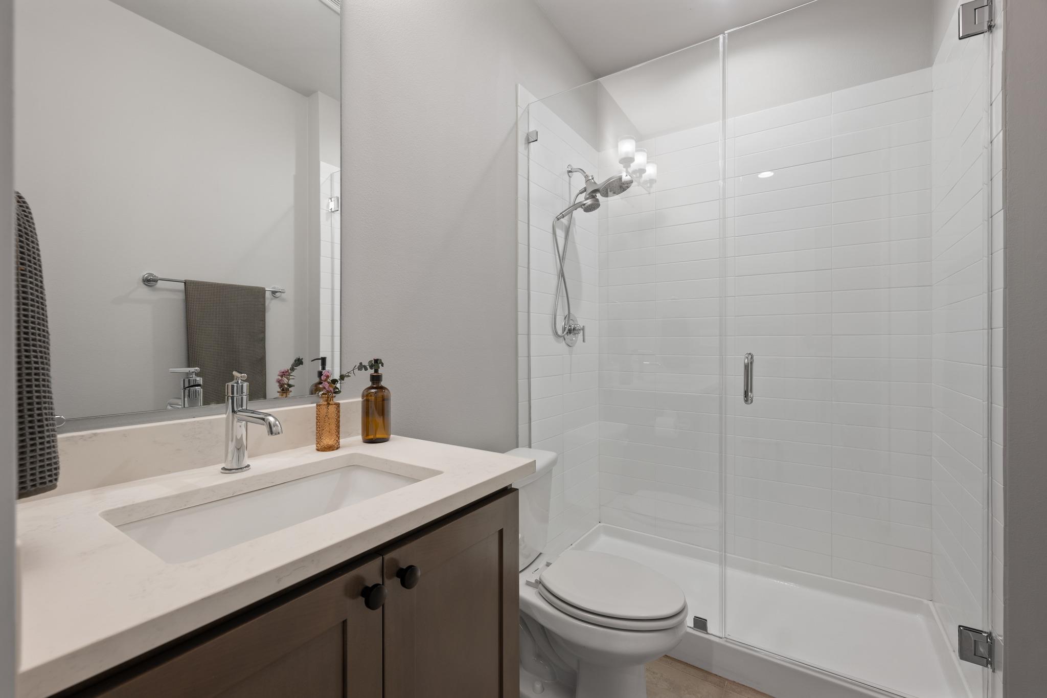 4515 Unity CIR