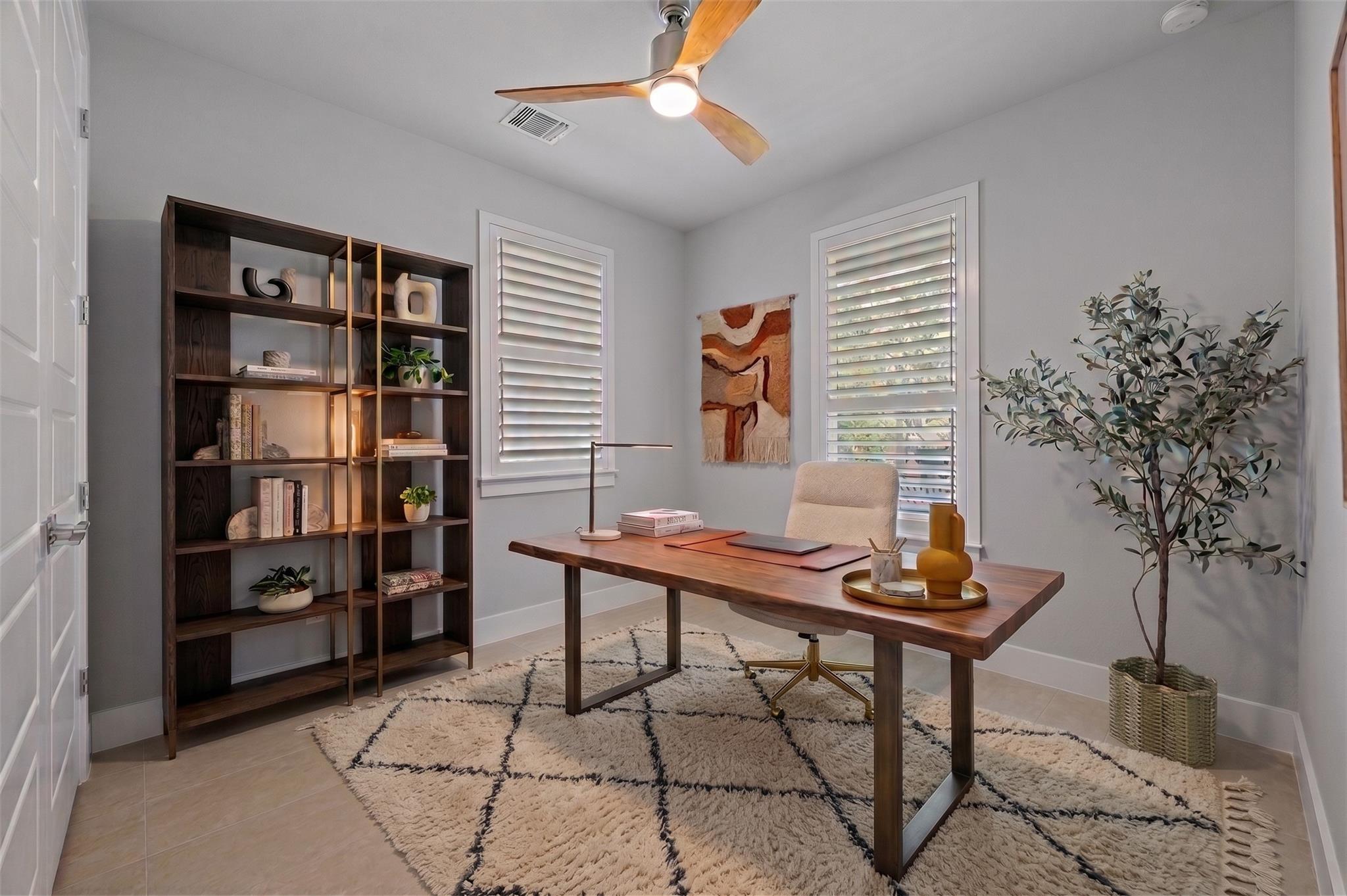 4515 Unity CIR