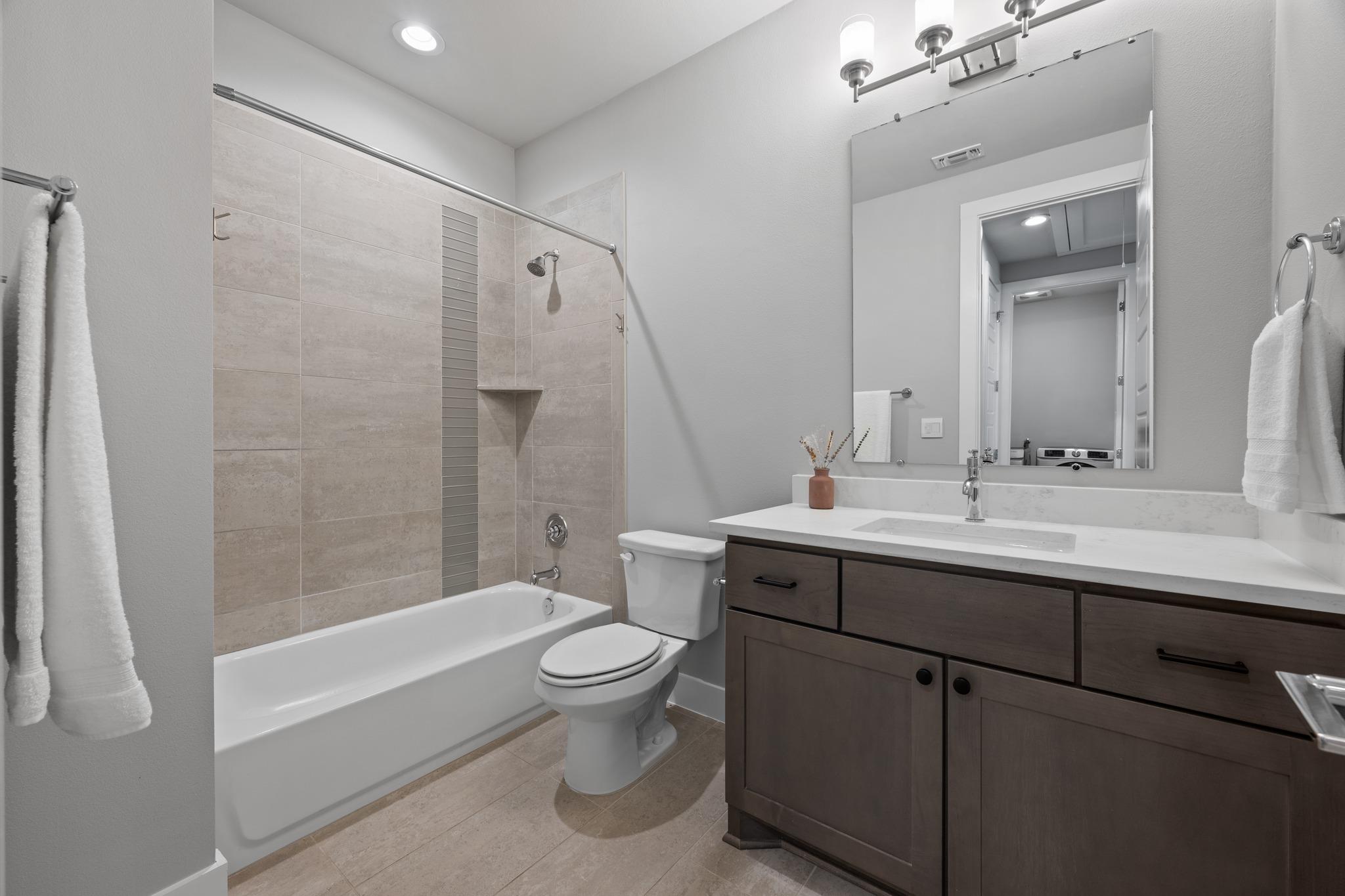 4515 Unity CIR