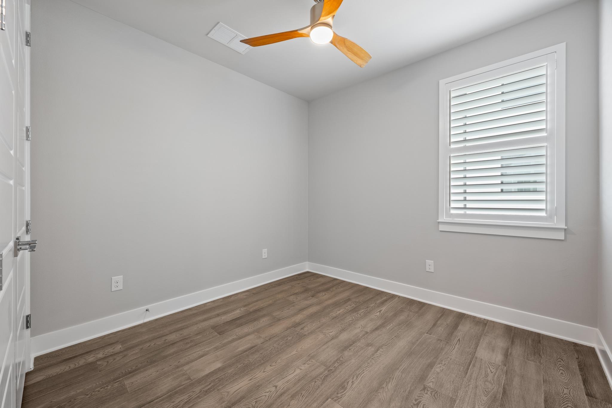 4515 Unity CIR