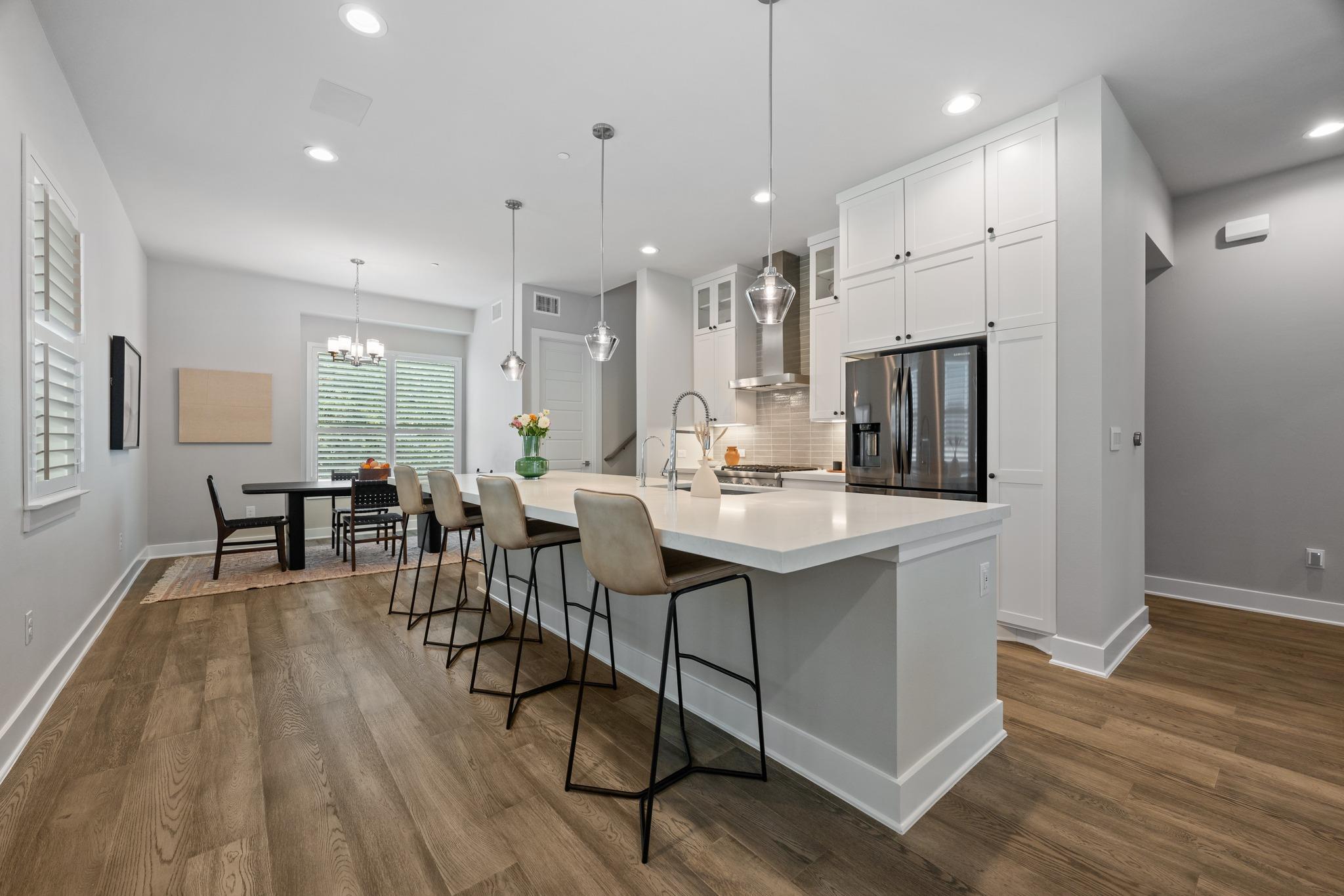 4515 Unity CIR