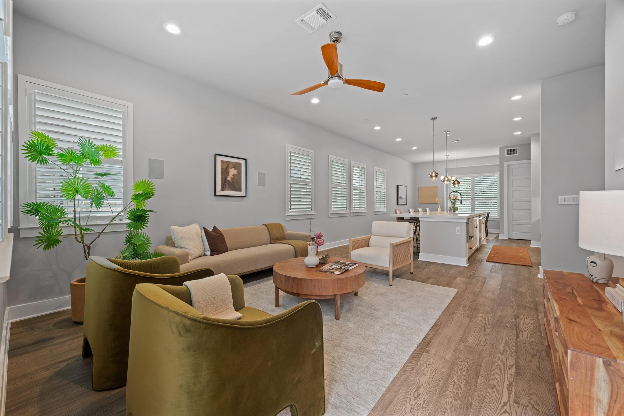 4515 Unity CIR