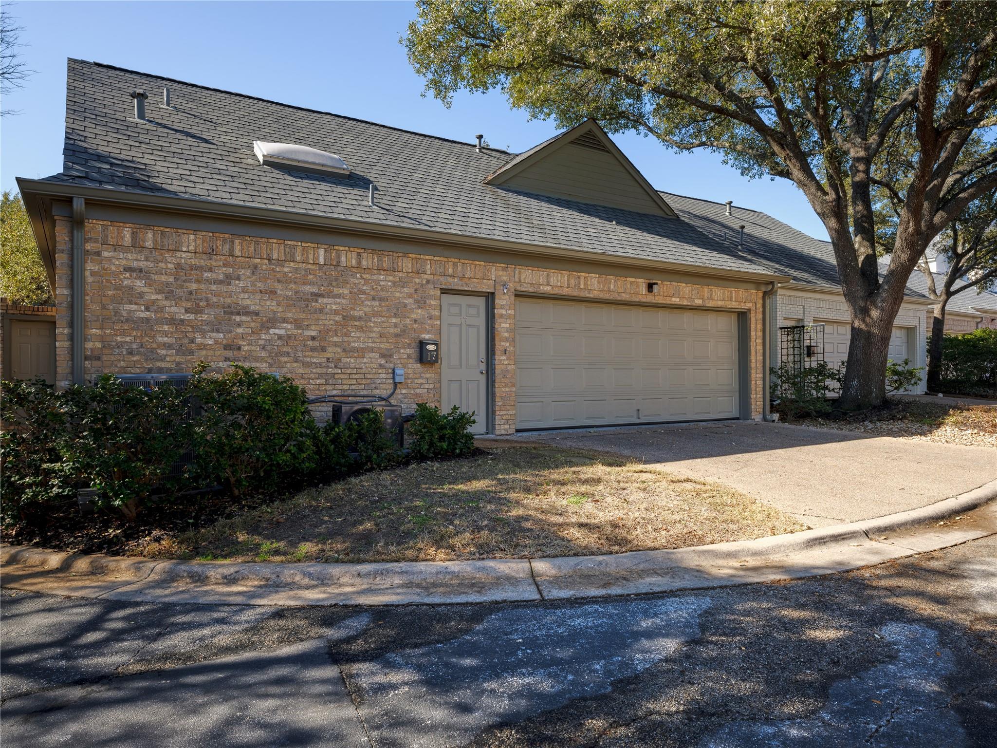 2838 Montebello RD # 17 Unit: C-17