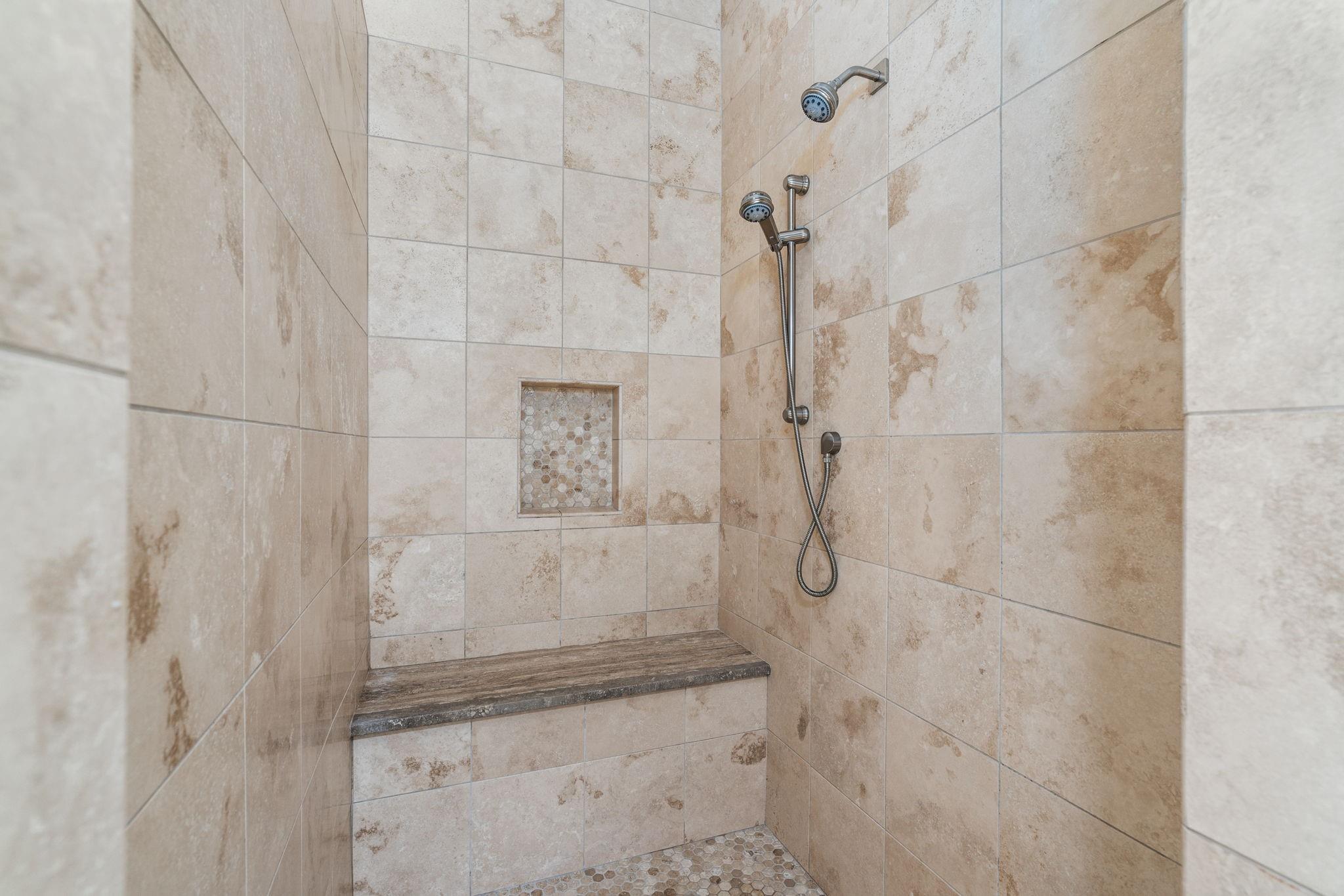 2560 Bell Springs RD