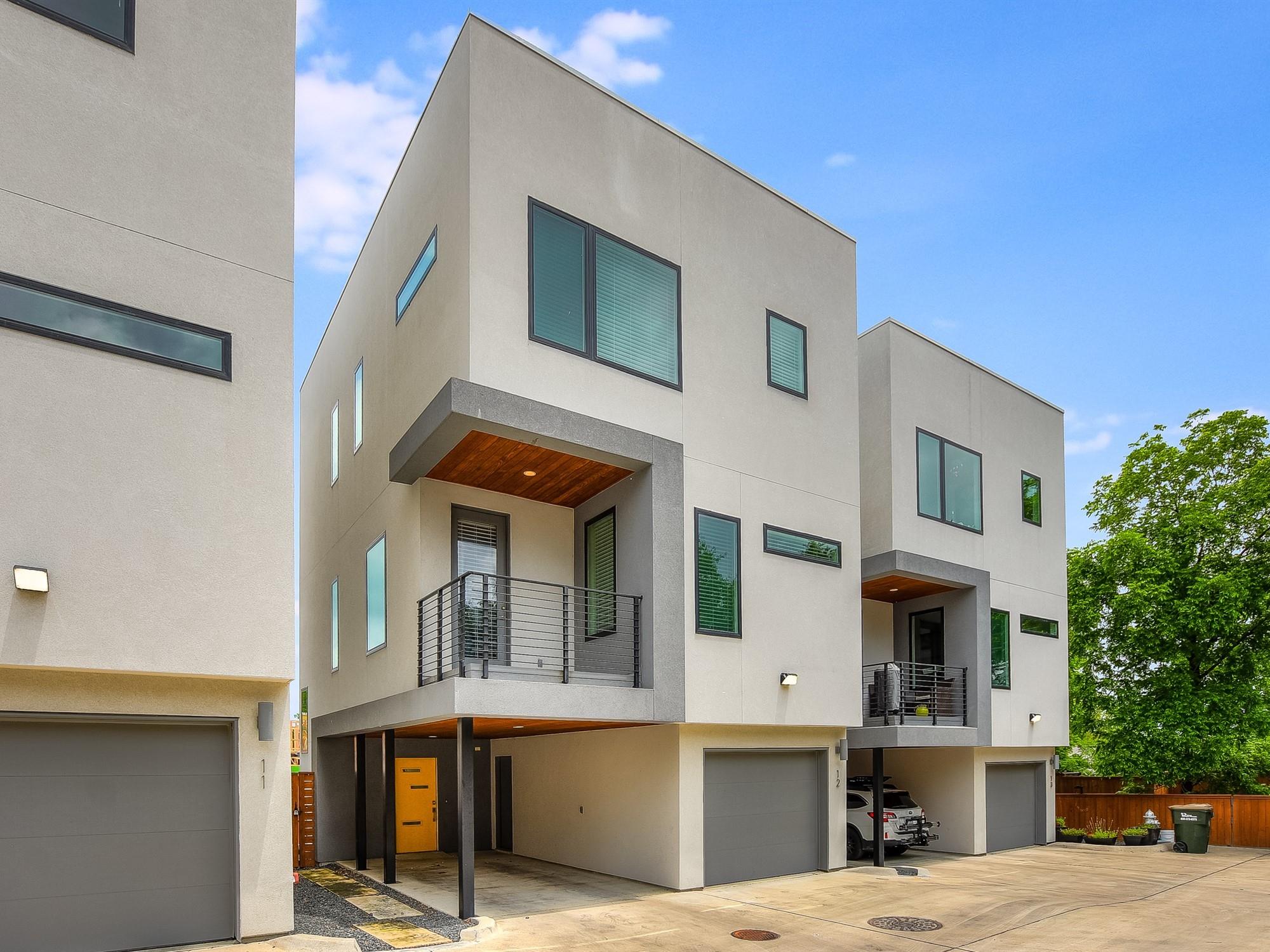 2301 Bluebonnet LN #12