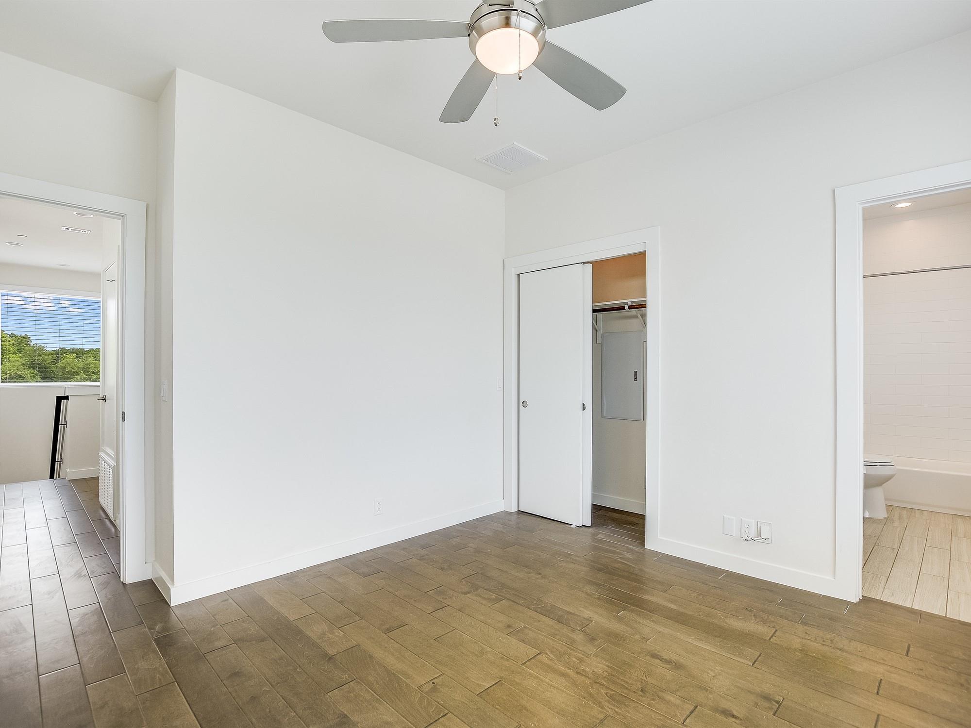 2301 Bluebonnet LN #12