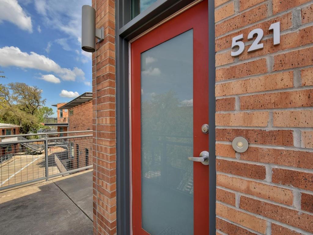 2205 N Lamar BLVD # 521