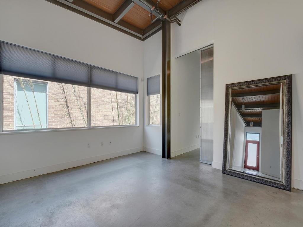 2205 N Lamar BLVD # 521