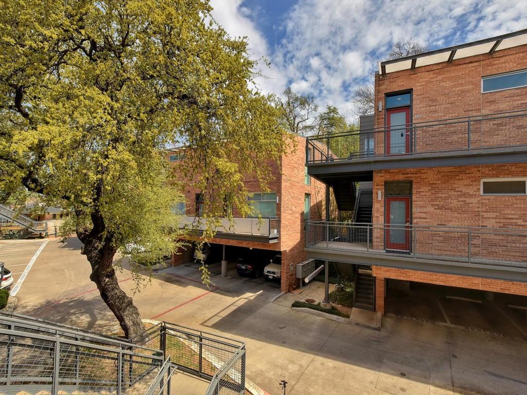 2205 N Lamar BLVD # 521