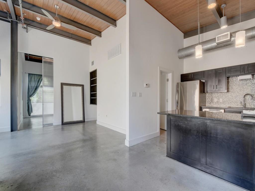 2205 N Lamar BLVD # 521