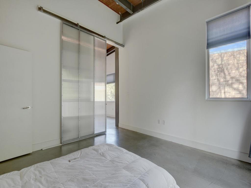 2205 N Lamar BLVD # 521
