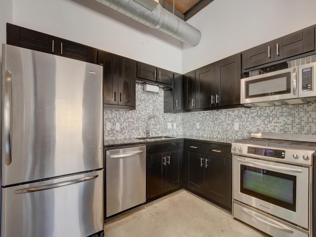 2205 N Lamar BLVD # 521