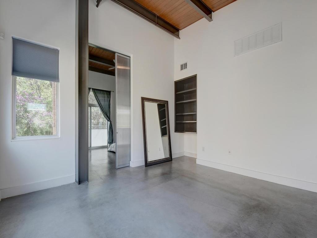 2205 N Lamar BLVD # 521