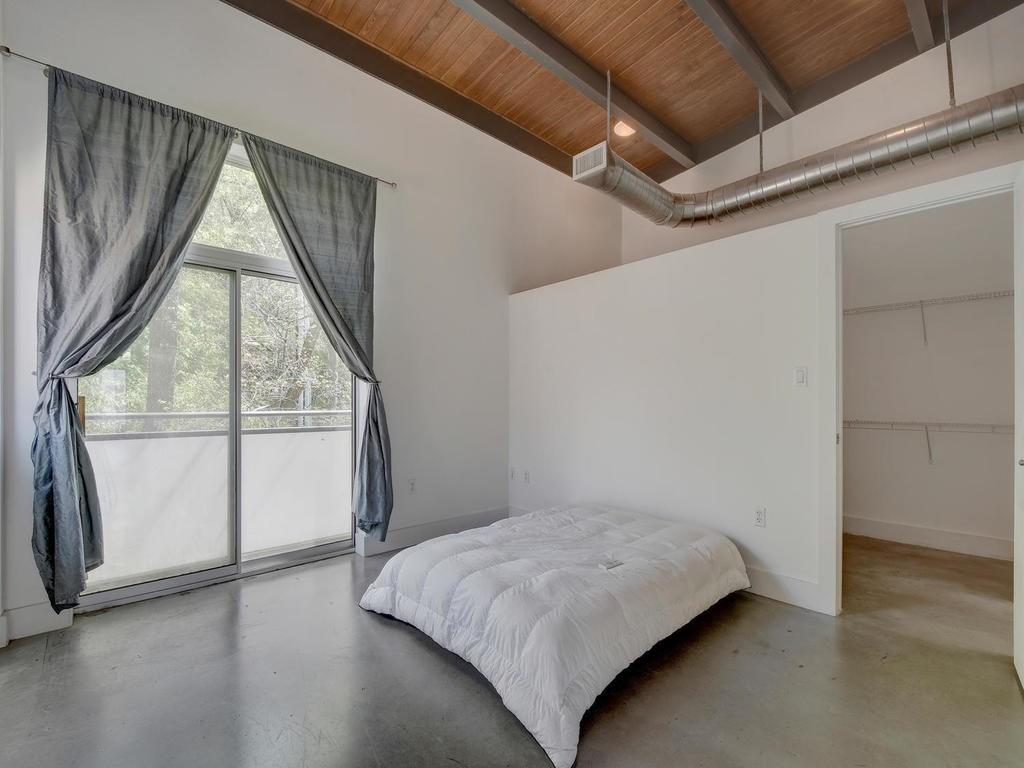 2205 N Lamar BLVD # 521
