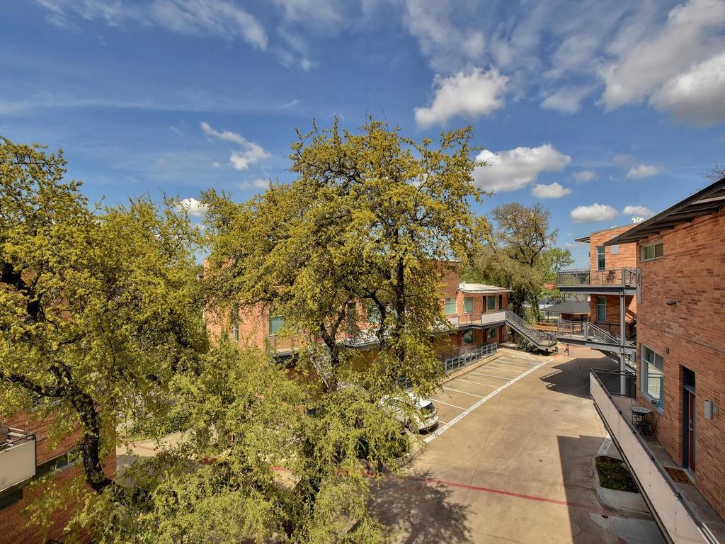 2205 N Lamar BLVD # 521