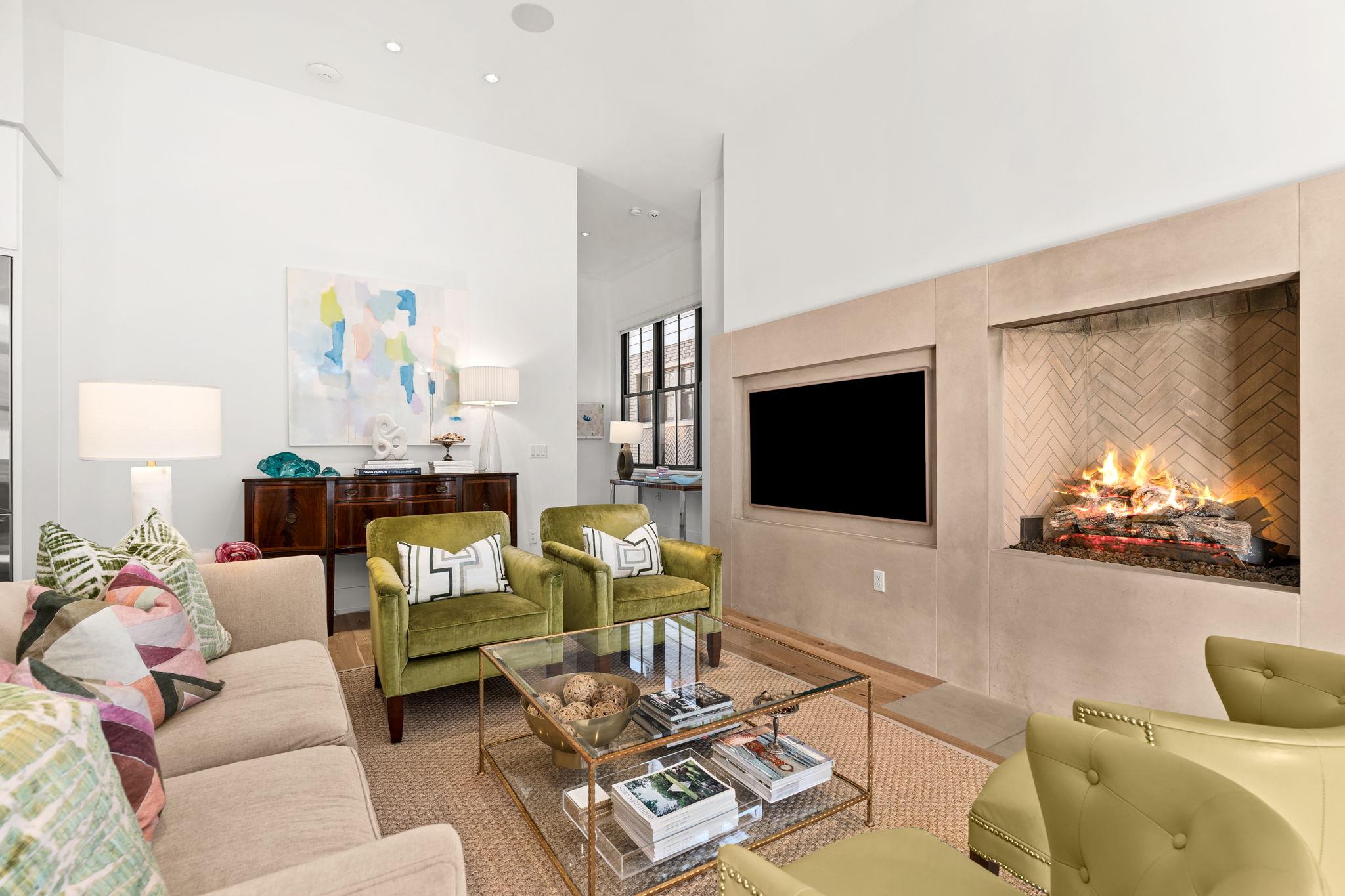 615 Harthan ST # E9