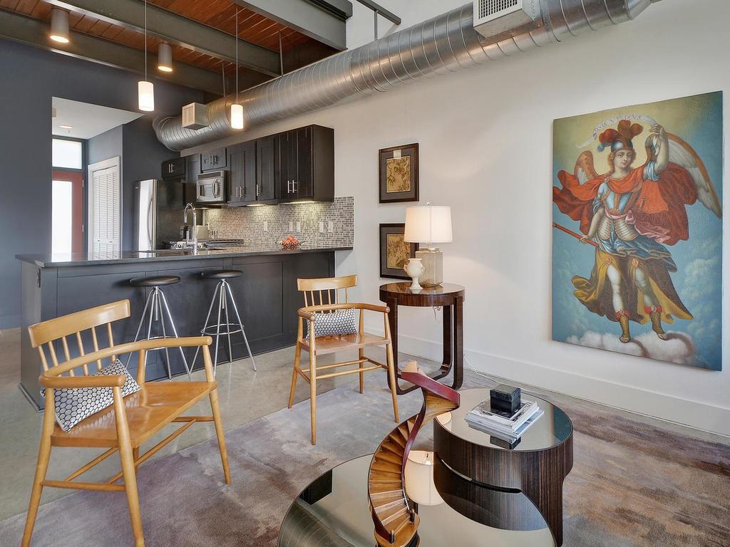 2205 N Lamar BLVD # 224