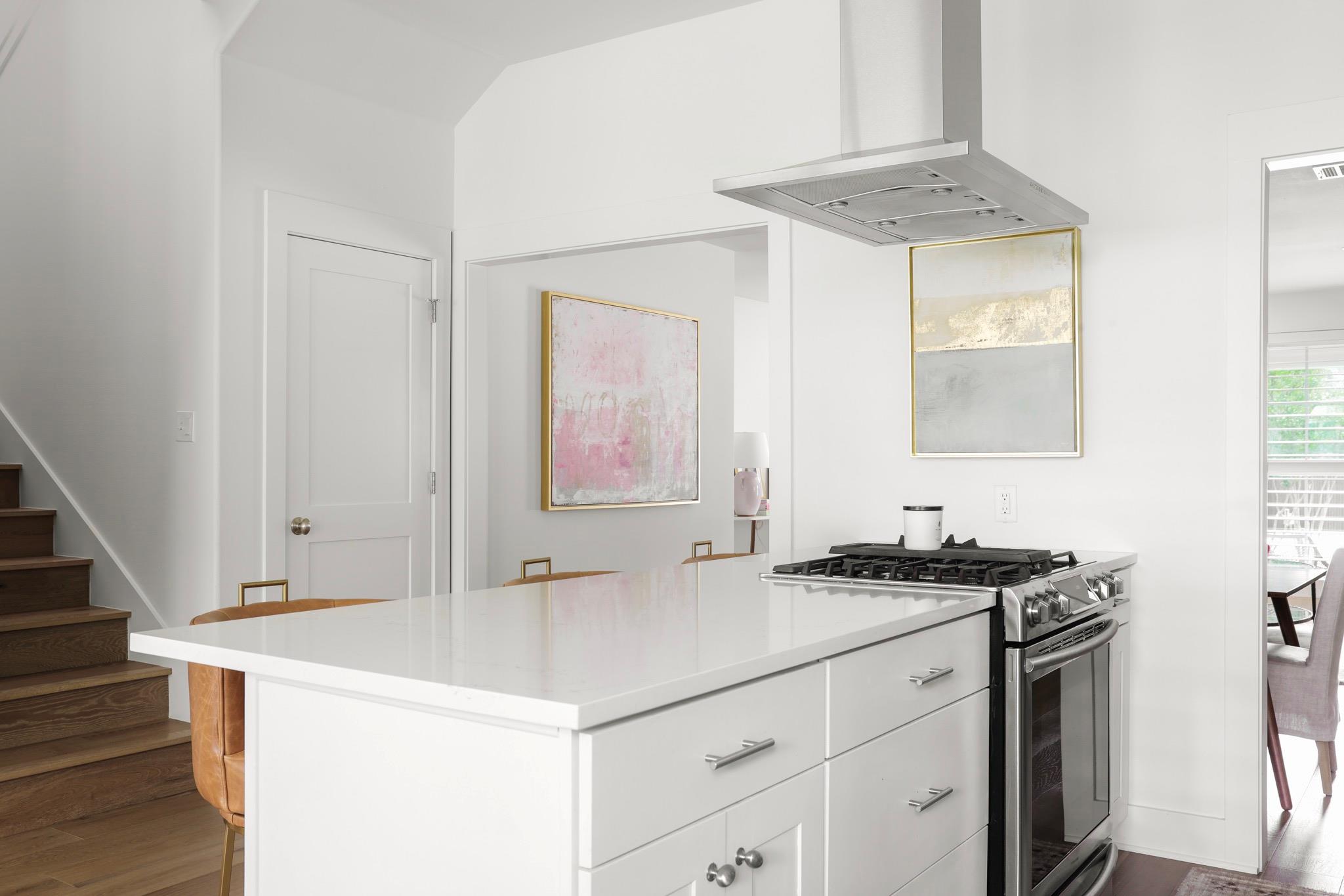 2517 Exposition BLVD