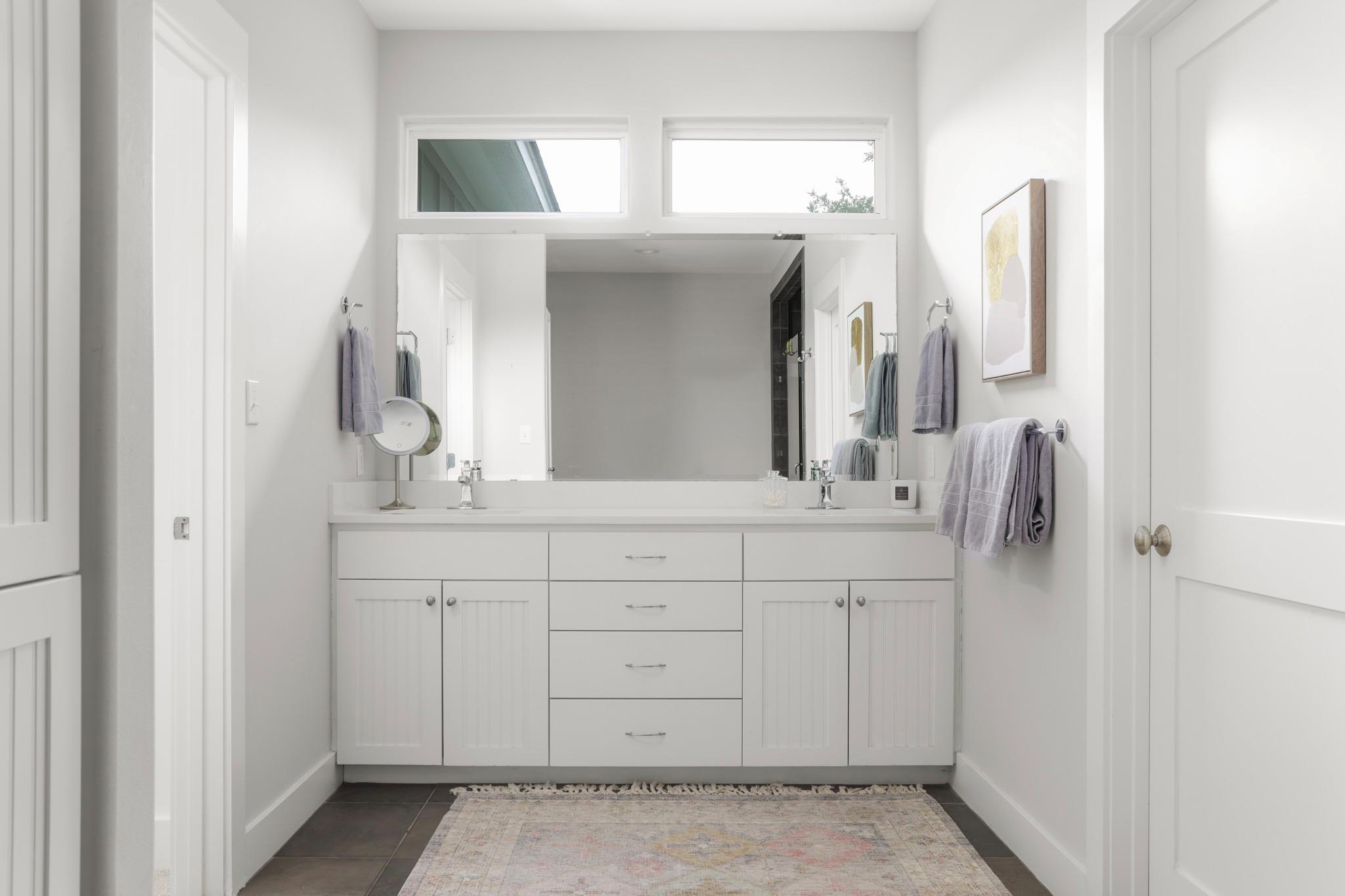 2517 Exposition BLVD