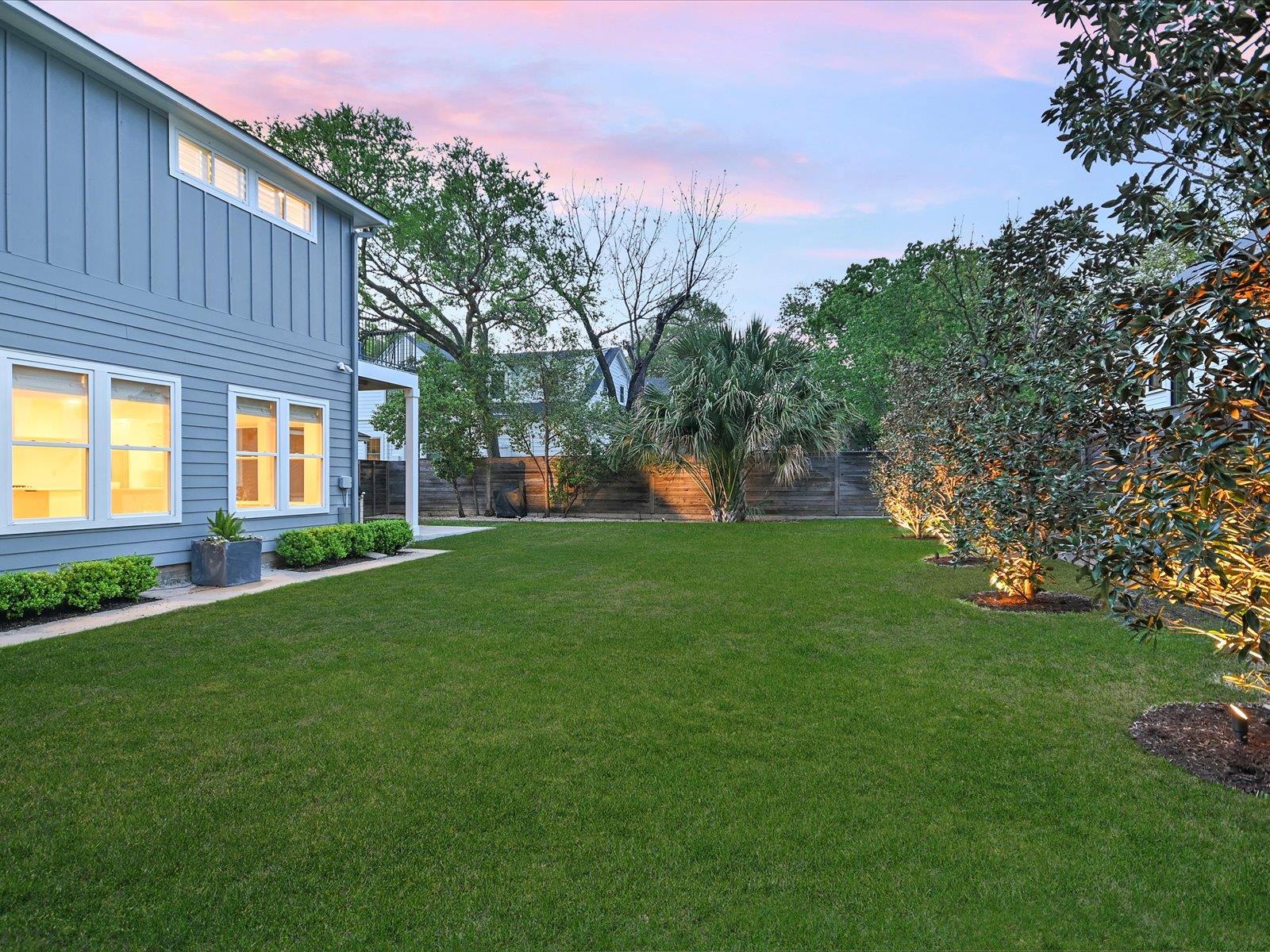 2517 Exposition BLVD